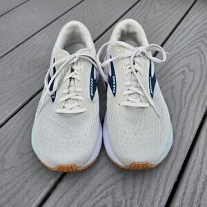 Brooks Women's Ghost 16 Running Shoes Gray, Size 8.5 D Wide